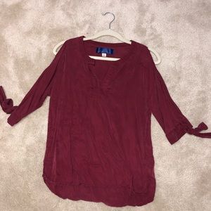 Shoulder cut out, 3/4 sleeve top